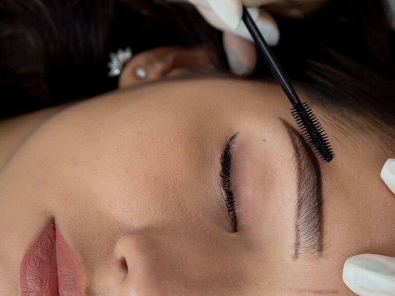 Why Lash and Brow Tinting Is the Must-Have Beauty Service in Pittsburgh