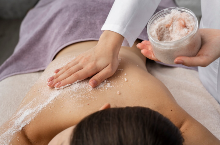 What’s the Difference Between a Body Wrap and a Scrub?