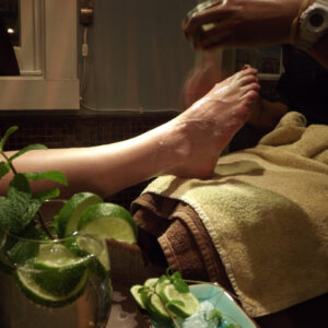 THE ULTIMATE SIGNATURE PEDICURE