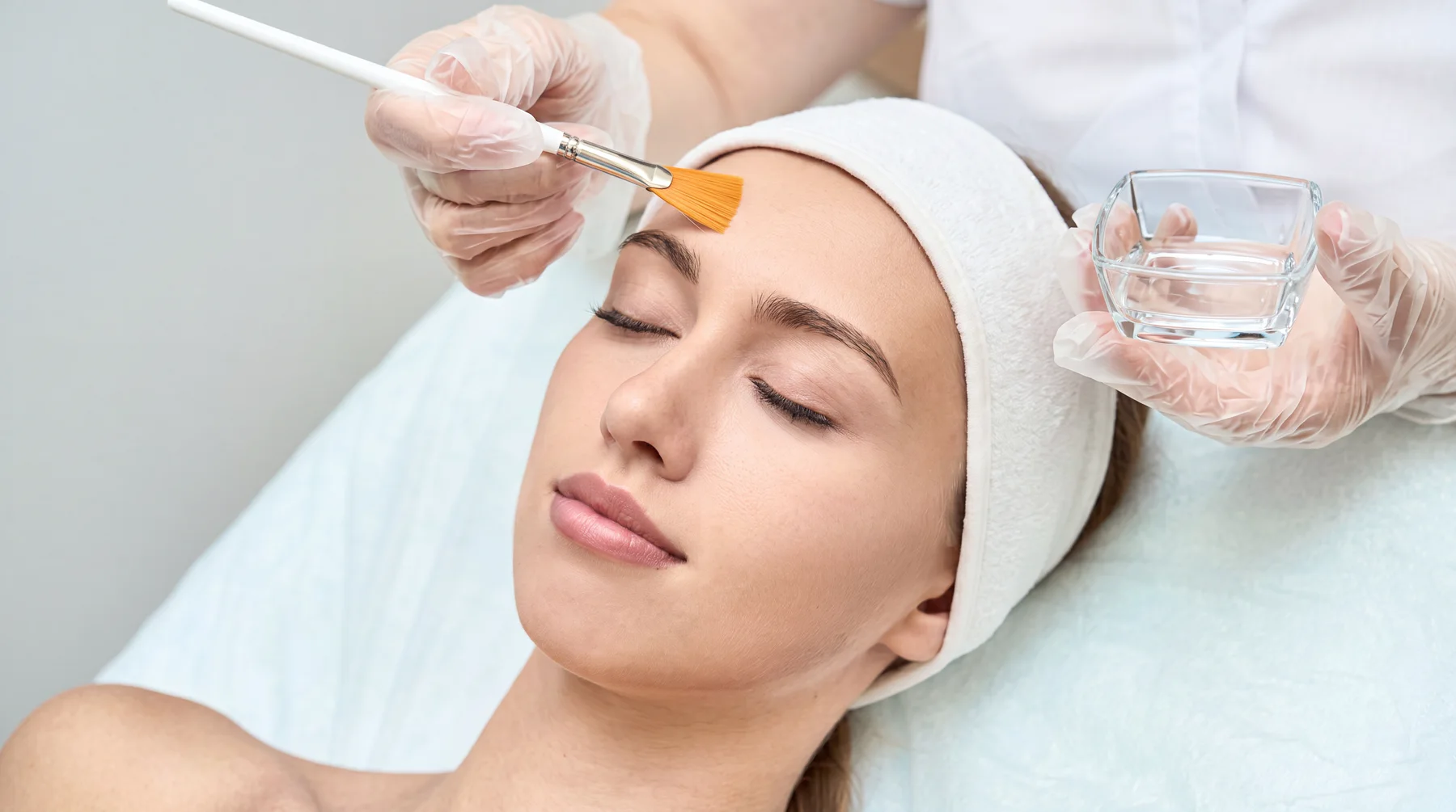 Anti-Aging Skin Peels at ESSpa